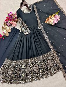 Women Traditional Black Silk Salwar Kameez With Embroidered Dupatta Floor-Length Loose Fit <b>Wedding</b> Wear India Pakistan Style - Product Image 5