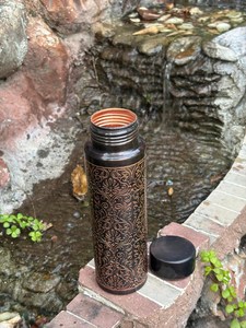 Bouteille d'eau en cuivre massif, artisanale, métallique, avec bouchon anti-fuite, style moderne, construction sans soudure, robuste - Product Image 6