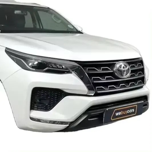 Nuevo Toyota Fortuner Híbrido Turbo SUV 4x4 2024 con Volante a la Izquierda, Asientos de Cuero, Neumáticos R15 y Cámara Trasera - Product Image 1