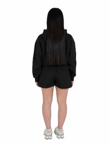 Ensemble deux pièces noir personnalisé : sweat à capuche court zippé et short assorti – Tenue décontractée survêtement - Product Image 3