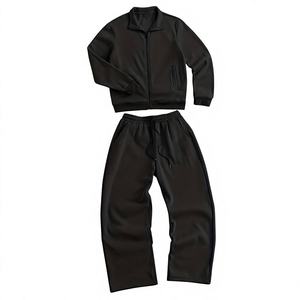 Conjunto Deportivo Negro para Hombre con Cremallera Completa, Chaqueta Deportiva con Logotipo Personalizado y Pantalones Deportivos a Juego, Conjunto Deportivo Sólido - Product Image 1