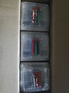 ไฟแช็คพลาสติกพกพาขนาดเล็กแบบฝรั่งเศส เชื่อถือได้และปลอดภัยสำหรับกิจกรรมกลางแจ้ง บาร์บีคิว สีดำ แพ็ค 50 ชิ้น จัดส่งจากลอสแอนเจลิส - Product Image 2