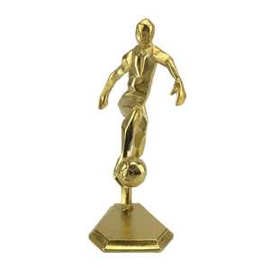 Figura Decorativa de Jugador de Fútbol Dorada de 32 cm de Alto x 13 cm de Ancho x 20.5 cm de Largo, Escultura de Mesa, Diseño Artístico Moderno para Sala de Estar - Product Image 3