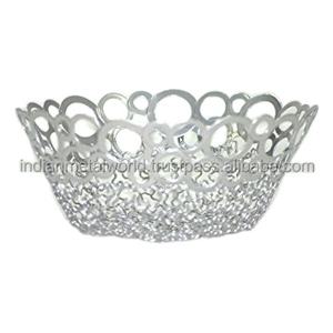 Kitchen And table top Fruit Bowl New Design Silver Fruit Bowl Metal Crated silver fruit server for home and hotel decor - Product Image 1