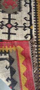 Tapis de couloir en laine et jute tissé à la main, rouge, ivoire, noir, motif géométrique tribal, kilim, bohème, style sud-ouest, avec franges, sur mesure - Product Image 6
