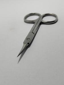 Tijeras profesionales para cutículas con cuchillas afiladas, punta puntiaguda y doble curvatura para uso doméstico y en salones de belleza. - Product Image 3