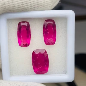 Juego de 3 piezas de rubelita natural de buena calidad y un brillo excelente con un color rojo impecable, corte y pulido perfectos a buen precio. - Product Image 3