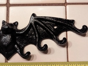 Bat Shape Black Metal <b>Wall</b> <b>Hook</b> <b>Key</b> Holder For Entryway Organizer Stylish <b>Key</b> Storage And Decorative <b>Wall</b> Accent From India - Product Image 4