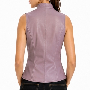 Veste en cuir pour femme, style sans manches, fermeture éclair sur le devant, poches latérales, style motard, col montant - Product Image 2
