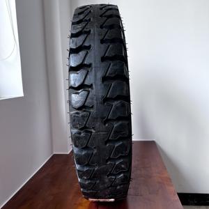 Pneu de camionnette à bande de roulement diagonale KUMA K702 5.00-12, le plus vendu, haute qualité, neuf, en caoutchouc naturel noir, garantie 1 an - Product Image 1