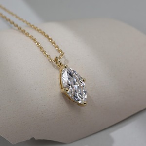 Collier tendance en diamant de laboratoire taille marquise pour femme, pendentif solitaire classique en or jaune 18 carats, certifié IGI, cadeau raffiné pour les fêtes - Product Image 3