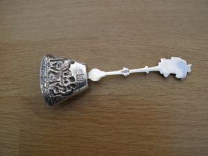 Cuillère à sucre ou à épices hollandaise vintage plaquée argent, parfaite pour les collectionneurs, les décorations de table et la cuisine. Provenant d'Inde. - Product Image 3
