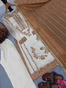 Ensemble de costume ethnique en soie GMY pour femmes avec broderie de sequins épais de 5 mm - Product Image 5
