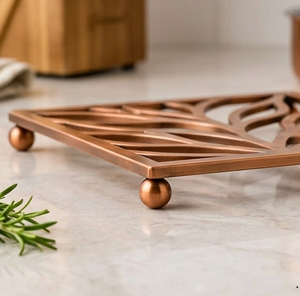 Sous-plat carré en cuivre résistant à la chaleur avec pieds en boule, pour marmite chaude, tapis de table décoratif - Product Image 1