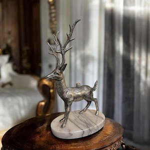 Objeto Decorativo de Reno Artístico con Acabado Mate, Ideal para Estantes de Sala de Estar y para Regalos, Hecho en India - Product Image 6