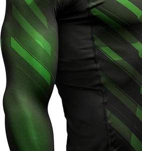 Camiseta de Compresión para Hombre con Protección Solar UPF 50+, Manga Larga, Logotipo Frontal, Secado Rápido, Antibacteriana, Transpirable, Poliéster/Spandex - Product Image 4