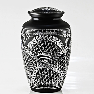 Belle urne funéraire en métal laiton/aluminium gravée avec un diamant noir pour adultes, pour les cendres humaines. - Product Image 1