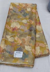 Eleve su colección étnica con tela de poliéster Tabby Silk de primera calidad, con vibrantes estampados florales digitales de alta definición. - Product Image 3
