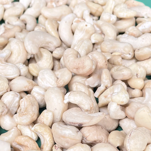 Trusted Supplier Raw Cashew <b>Nuts</b> WW180, WW240, WW320, LP Cashew <b>Nuts</b> W320 Cashew <b>Nuts</b> From Santigo Vietnam - Product Image 1
