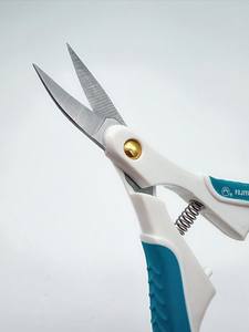 Mini tijeras de costura de grado industrial FUJIYA, mango recto con hoja de acero inoxidable de borde liso, compatible con OEM y ODM - Product Image 6