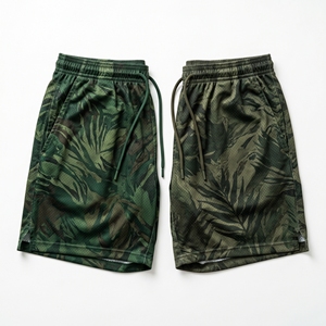 Shorts en maille à motif camouflage numérique personnalisé pour hommes, shorts d'entraînement de basket-ball par sublimation - Product Image 5