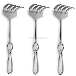 Juego de Instrumentos Quirúrgicos Ortopédicos de Acero Inoxidable de Calidad Superior A-1 VERITAS Ollier-Retractor con Puntas Cónicas de 3/4 |   Certificado CE - Product Image 1