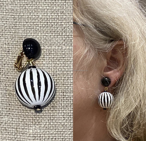 Boucles d'oreilles en bois et résine de qualité supérieure cadeaux pour femmes anciens avec des bijoux spéciaux faits à la main - Product Image 2