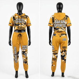 ชุดเซ็ตเสื้อครอปและกางเกงจ็อกเกอร์ผ้าฟลีซผสมคอตตอนโพลีเอสเตอร์ 320 GSM พรีเมียม ลายกราฟฟิตีสีมัสตาร์ด พิมพ์โลโก้ด้วยเทคนิคสกรีน สำหรับผู้หญิง - Product Image 4