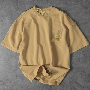 T-shirt ample en maille respirante à col en V pour homme, style streetwear, imprimé par sublimation, écologique, décontracté, uni, délavé - Product Image 5