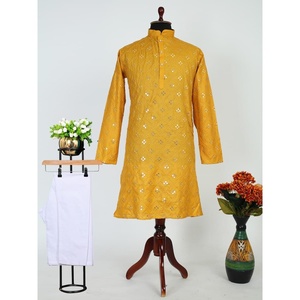 ผ้าฝ้ายออกแบบตามลำดับทำงาน kurta กับ payjama สีเหลือง - Product Image 1