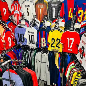 เสื้อฟุตบอลผู้ชาย คอวี แขนสั้น ผ้าโพลีเอไมด์ แห้งเร็ว น้ำหนักเบา ระบายอากาศดี รุ่นใหม่ประจำปี 2026 ชุดกีฬา มีสินค้าพร้อมส่งจำนวนมาก - Product Image 1