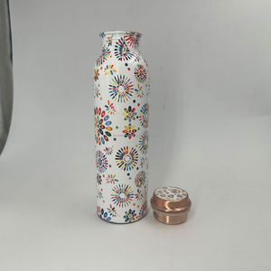 Bouteille en cuivre indien écologique Bouteilles d'eau en cuivre pur pour la cuisine et la table disponibles à un prix abordable - Product Image 5