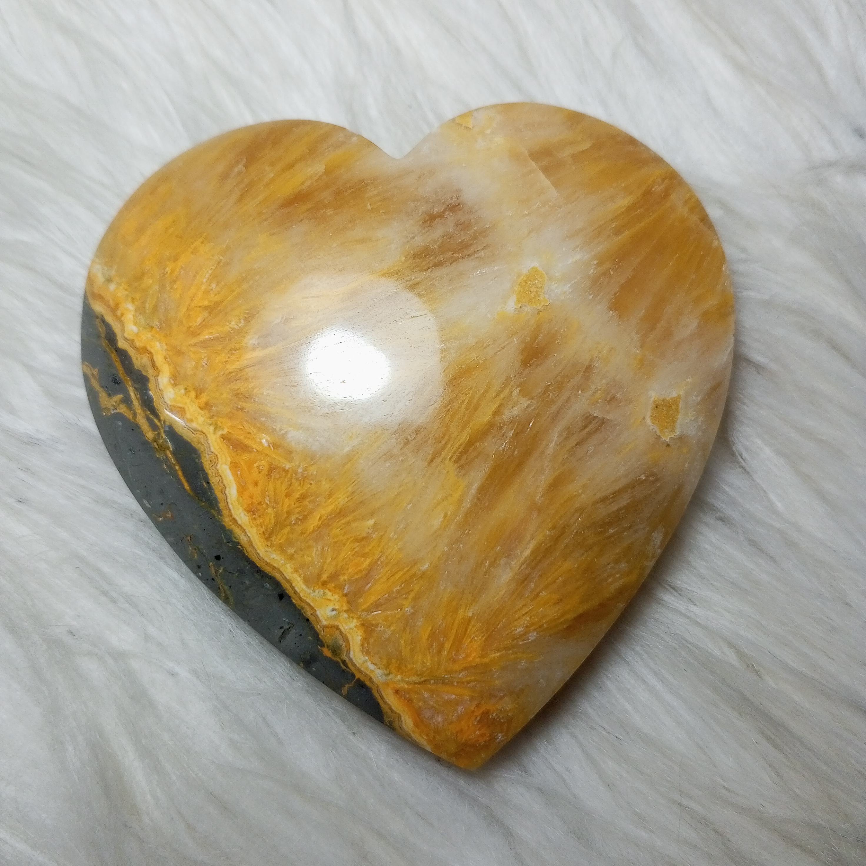 สีเหลือง