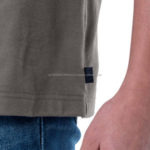 เสื้อยืดผ้าแคนวาสผู้ชาย ราคาโรงงาน จำนวนมาก ออกแบบคอทรงโอ ระบายอากาศได้ดี เหมาะสำหรับออกกำลังกาย สไตล์ยอดนิยมล่าสุด - Product Image 5