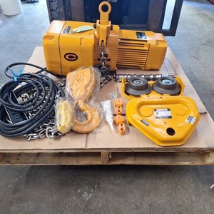 Tijeras de peluquería eléctricas Harington de 6000 lb y 20 pies, montadas en carro, 115-230V AC, las más demandadas. - Product Image 2