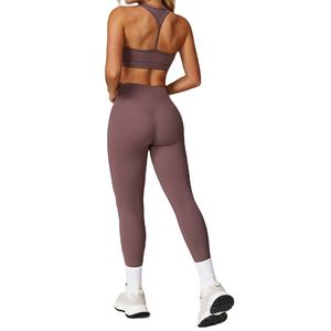 Ensemble de legging et soutien-gorge de sport pour femme, personnalisé, à séchage rapide, extensible, doux, compressif, respirant, pour le yoga et la gym, avec motif uni - Product Image 1