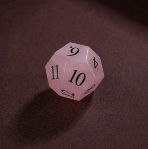 Juego de Dados de Cuarzo Rosa Natural Hechos a Mano de Lujo, Colección Premium de Dados Poliédricos para Juegos de Rol de Mesa - Product Image 5