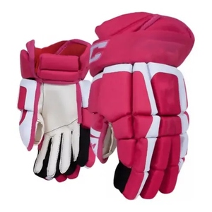Gants de hockey sur glace légers offrant une protection avec un confort supérieur, une équilibre optimal et une maniabilité athlétique fluide - Product Image 1