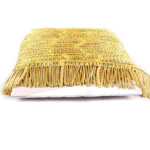 Flecos Decorativos Suaves con Construcción Ligera y Flecos Elegantes para Uso en Moda - Product Image 1