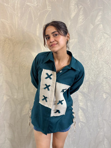 Camisa de Mujer de Manga Larga con Botones, Diseño de Parches y Apliques en Contraste de Color, Estilo Holgado Informal para Oficina o Uso Diario - Product Image 6