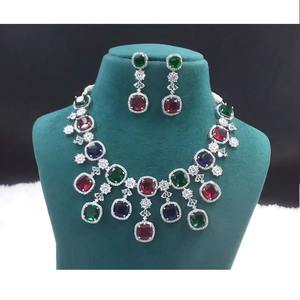 Conjunto de Joyería Radiant AD de la Mejor Calidad para Mujer, Ideal para Cualquier Evento, Suministro al por Mayor con MOQ - Product Image 3