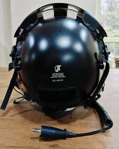 หมวกนิรภัยแบบเต็มใบสำหรับนักบินเครื่องบินรบและเฮลิคอปเตอร์ยี่ห้อ Jupitor Aviation ผลิตจากวัสดุคาร์บอนไฟเบอร์และอะรามิด พร้อมระบบปิดแบบ Double D ใช้ได้ทุกฤดู - Product Image 4