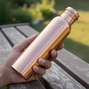 ขวดน้ำทองแดงตีลายพร้อมฝาปิด พกพาสะดวก ดีไซน์มินิมอล - Product Image 5