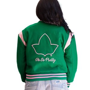 Chaqueta Universitaria Retro Ivy League para Mujer, Verde y Rosa, Chaqueta Letterman Premium con Bordado Elegante, Ropa Urbana - Product Image 3