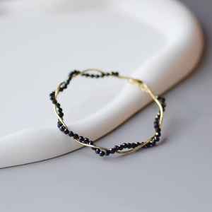 กำไลข้อมือแบล็คสปิเนลทรงหยักประดับอัญมณีเม็ดเล็ก กำไลลวดพันสำหรับผู้หญิง ของขวัญวันเกิด เงินแท้ 925 ชุบทอง 14k - Product Image 3