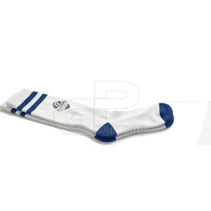 Kit promotionnel tout-en-un pour supporters de football avec maillot, écharpe, casquette, ballon de foot et drapeau pour les fans de football et les célébrations en stade - Product Image 3