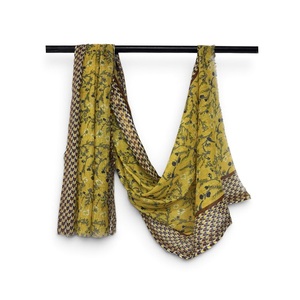 Trendy Yellow Color Winter <b>Shawl</b> Perfect For Festivals And Cultural Events For India Exporter At Bulk Price <b>Shawl</b> - Product Image 4