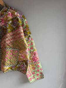 <b>Quilted</b> Cotton <b>Jacket</b> Women Floral <b>Pattern</b> Mandarin Collar Full Sleeve Patch Pocket Autumn Regular Length Woven Fabric GIFT - Product Image 3
