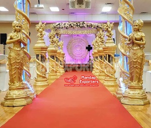 เสาประดับทางเดินงานแต่งงานสีทองคลาสสิก ขายดีสำหรับงานแต่งงานแบบดั้งเดิมทั้งในร่มและกลางแจ้ง พร้อมกระถางดอกไม้ - Product Image 3