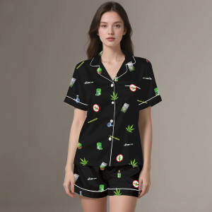 Ensemble de vêtements de nuit en soie satinée pour femmes, pyjama luxueux et respirant pour toutes les saisons - Product Image 1